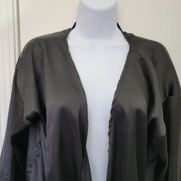 Urban Outfitters Black Satin Tie Front Nicole Blouse Flare Sleeve Deep V Size S - Picture 4 of 14